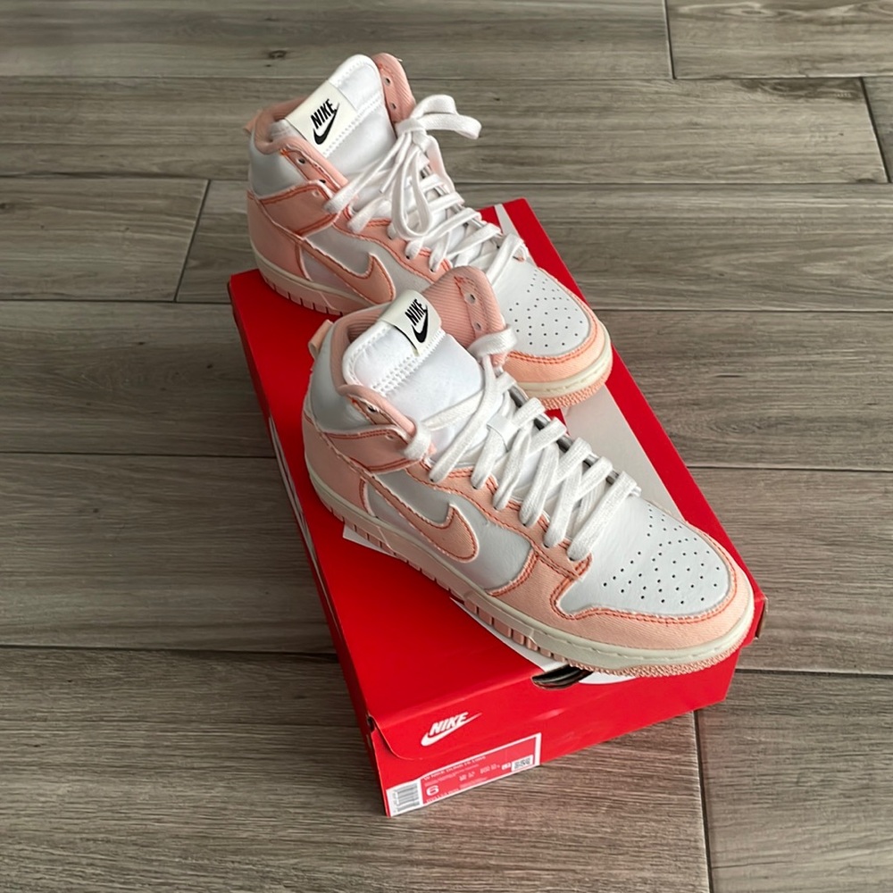 W NIKE DUNK HI 1985!!